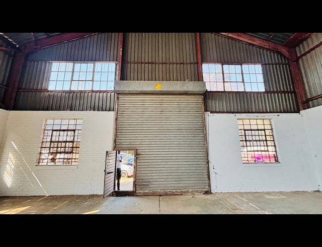 350M² WAREHOUSE TO LET IN ROODEPOORT CENTRAL